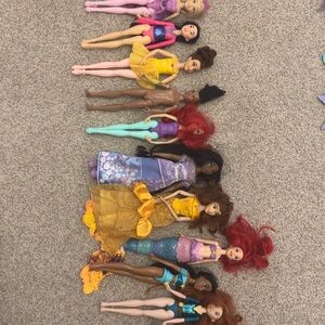 10 Disney Princess Doll Collection with Vibrant Colors